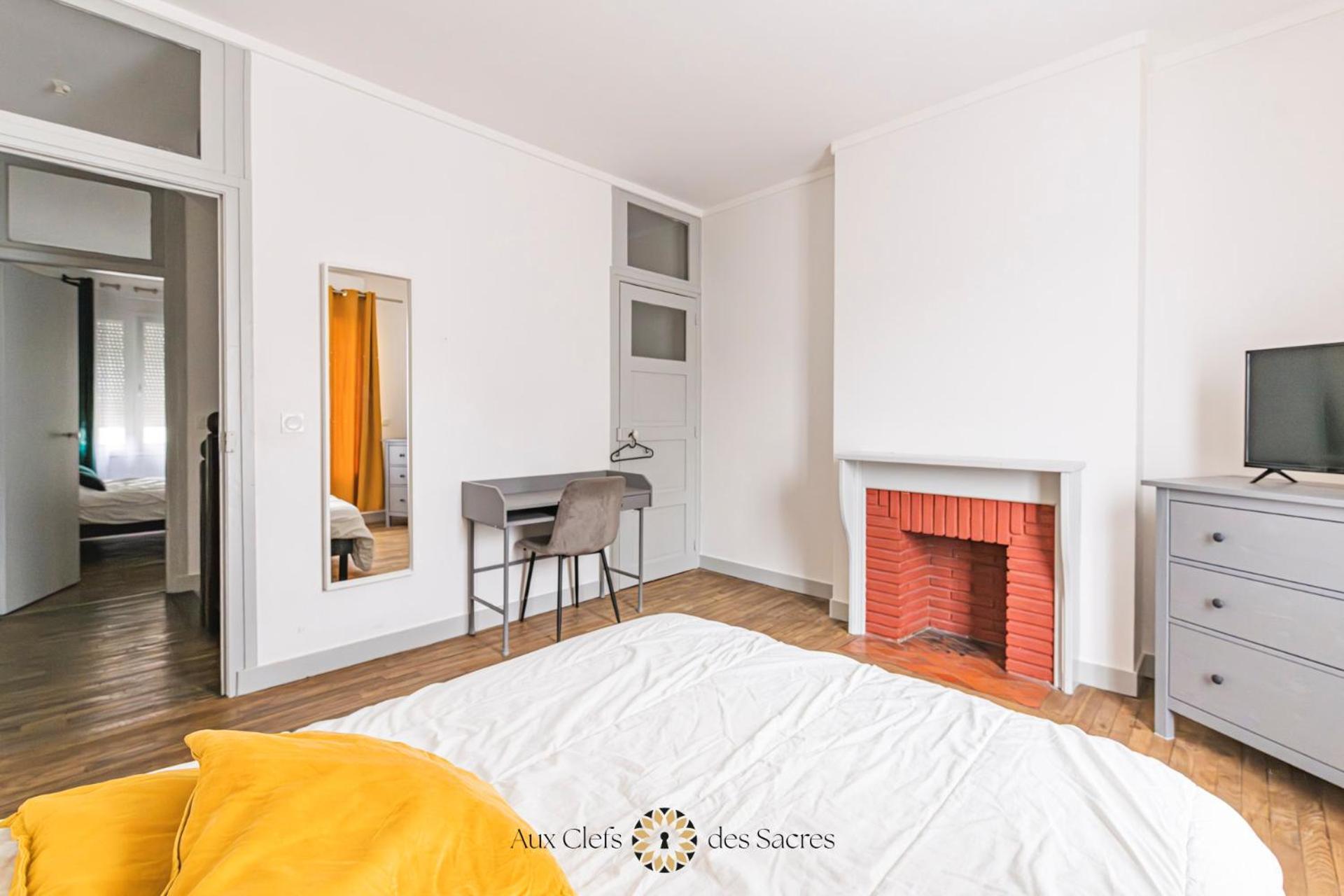 Maison De Ville Avec Cour Place Luton Reims Esterno foto